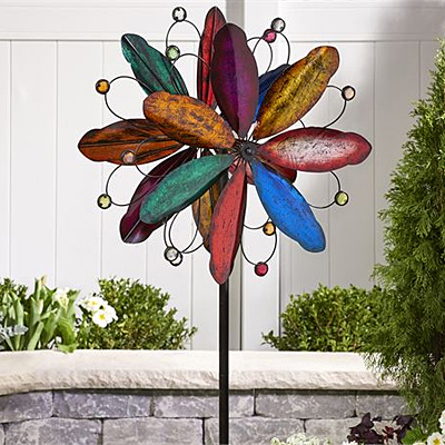 Garden Stake - Iron Flower Design Spinner